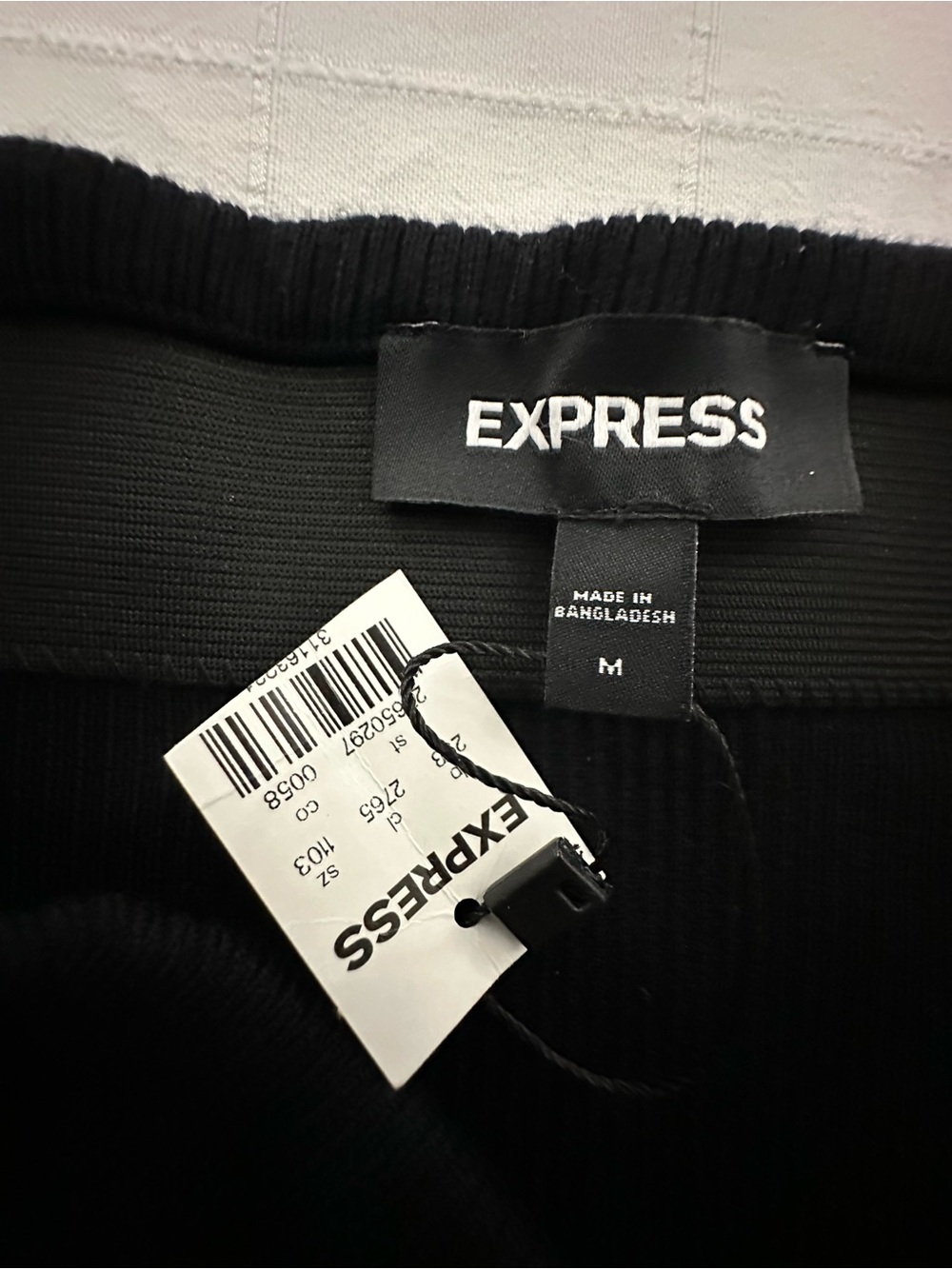 Express NWT Black Knit Ruffle Skirt Set - Picture 3 of 11